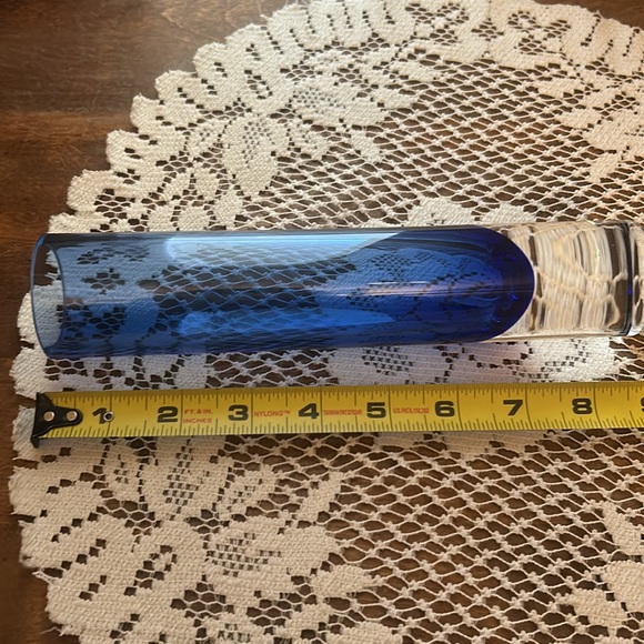 Vintage cobalt blue crystal vase 9” - Picture 4 of 4